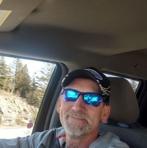 Meet your Posher, Dwayne